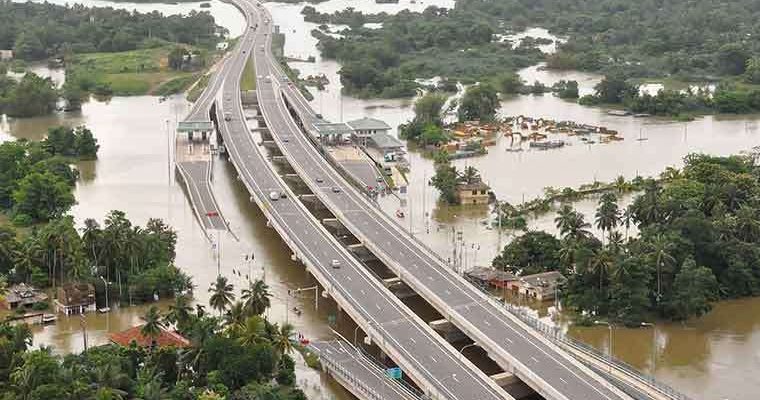 sri-lanka-flood-e1495935869646.jpg