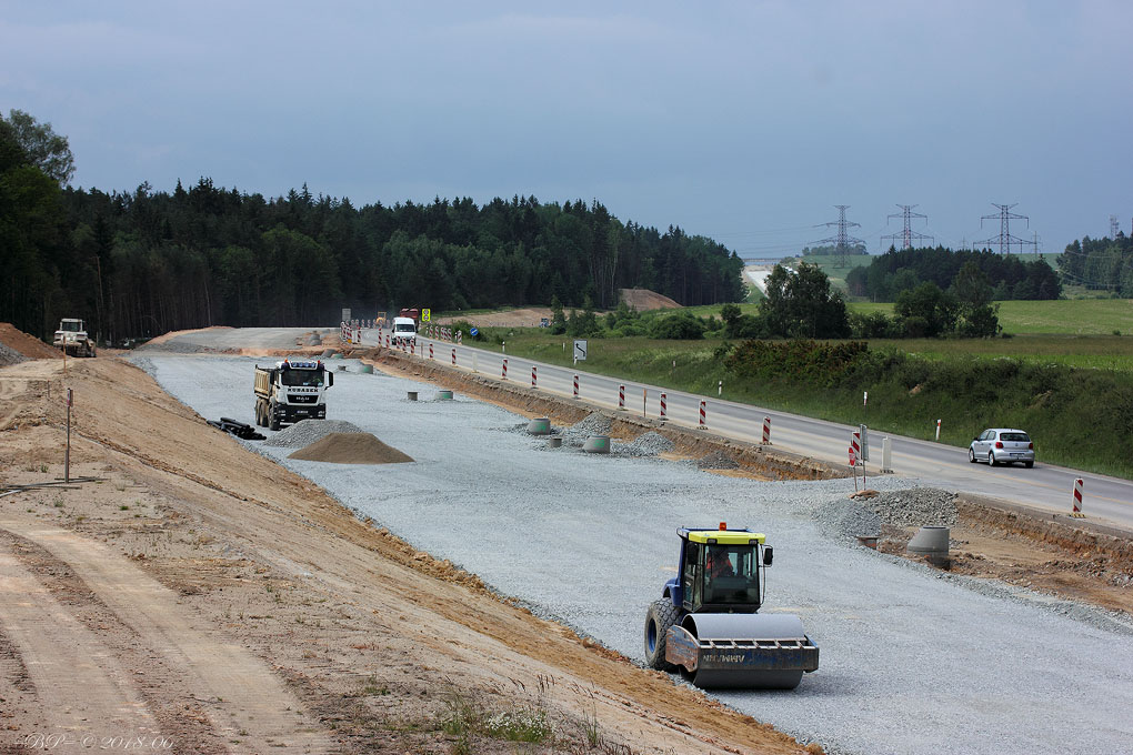pohled z mostu u Vitína směrem k Budějcům