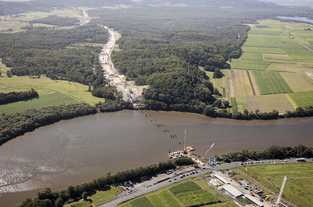W2B-Bridge over Richmond River at Broadwater-aerial.jpg
