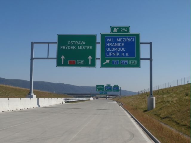 002.JPG