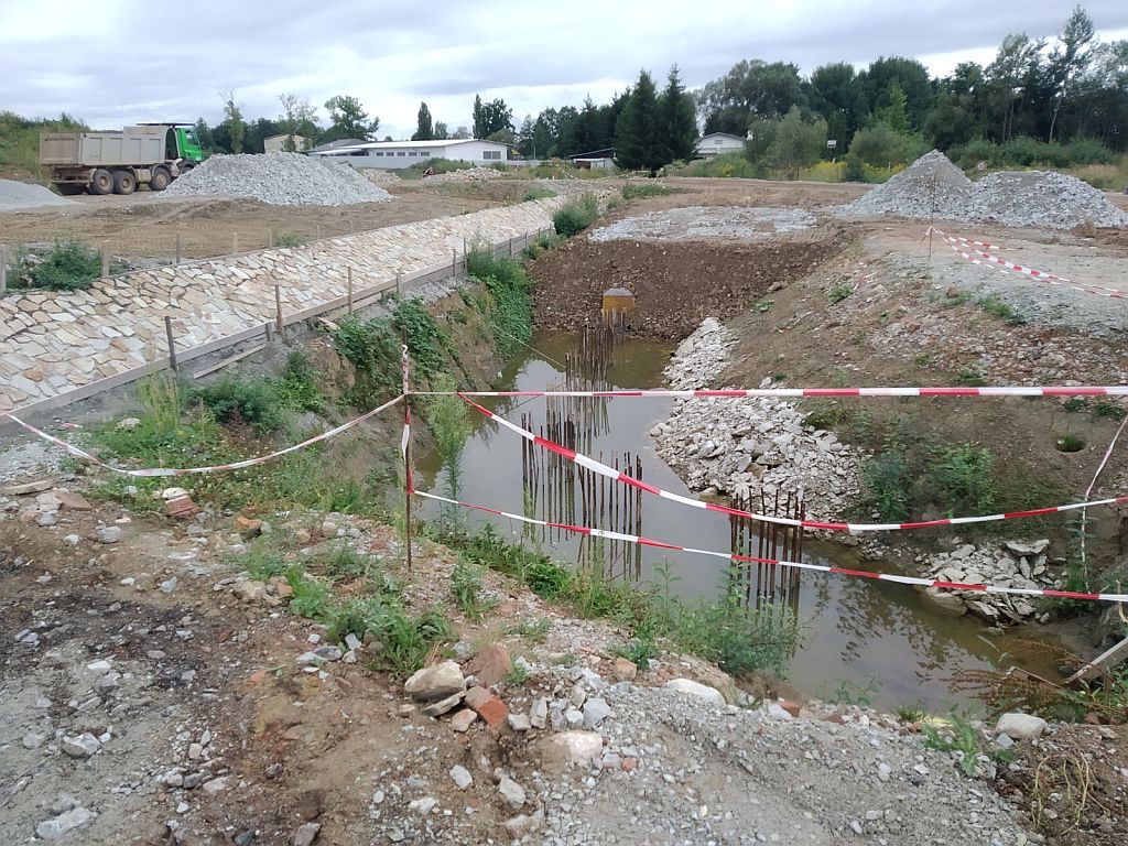 Premosteni Vrateckeho potoka, pohled smer jih