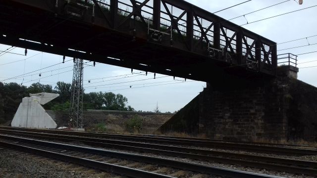 02.jpg