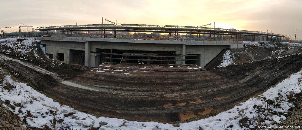 část starého mostu a most nový