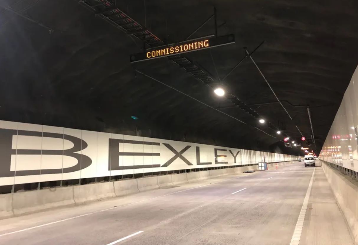 Motorists can breathe easy as they glide through the twin tunnels of the recently opened M8 (image WestConnex | Transurban)