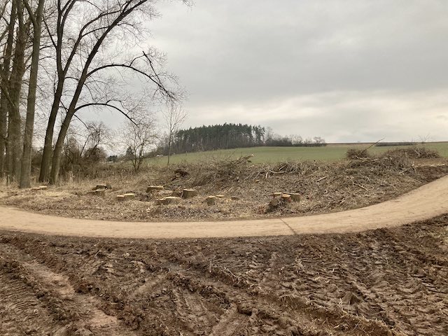 Pilíř mostu přes Lábe u krematoria