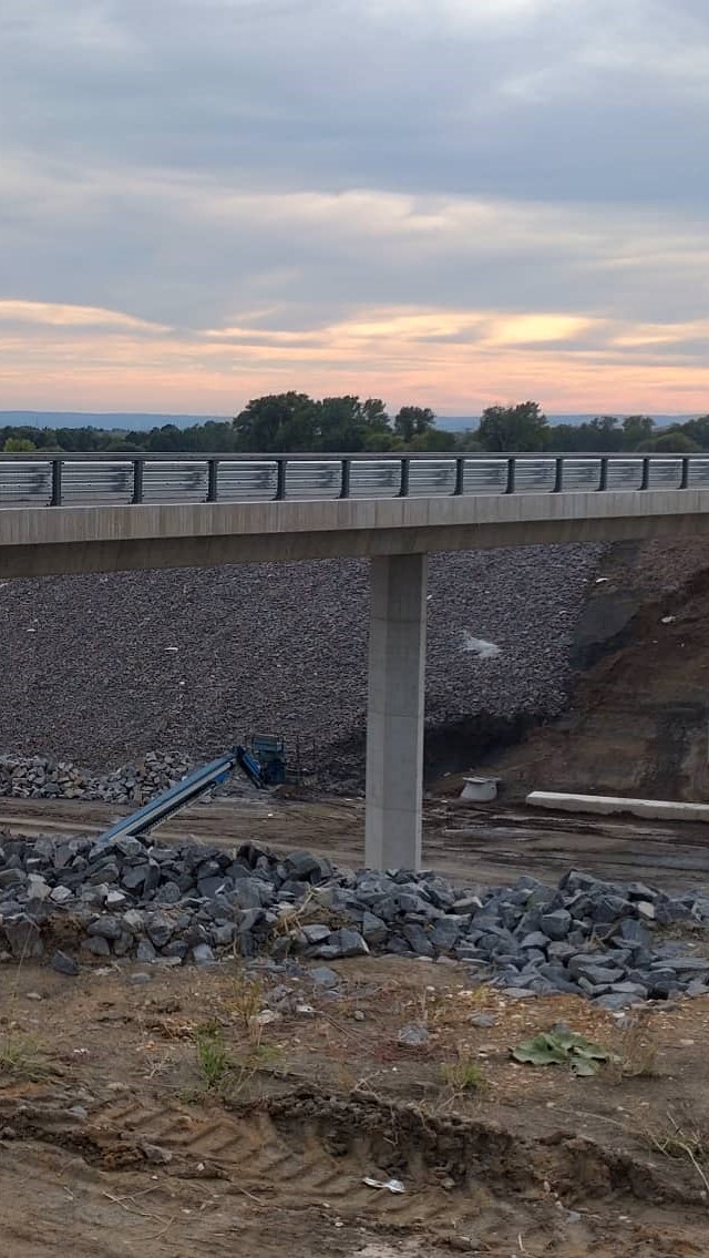 Časy-Ostrov. Most Uhersko-Čeradice 23.9.2021 (Aktuálně ještě uzavřeno)
