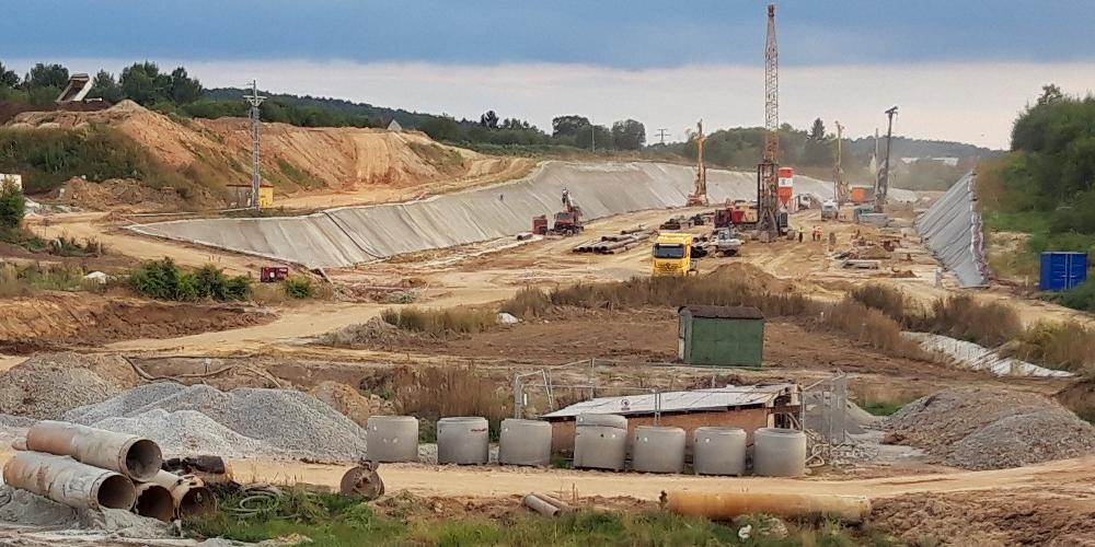 Pohled do "tunelu" od severního portálu.