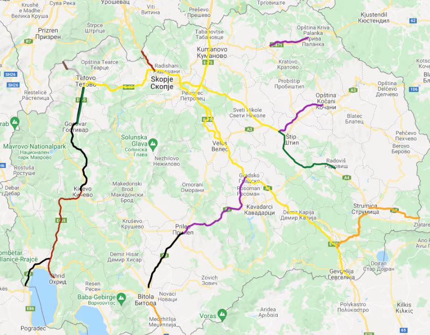 žlutá = stávající dálnice v provozu<br />zelená = stávající rychlostní silnice v provozu<br />červená = dálnice ve výstavbě<br />fialová = rychlostní silnice ve výstavbě<br />černá = plánované dálnice<br />oranžová = plánované rychlostní silnice