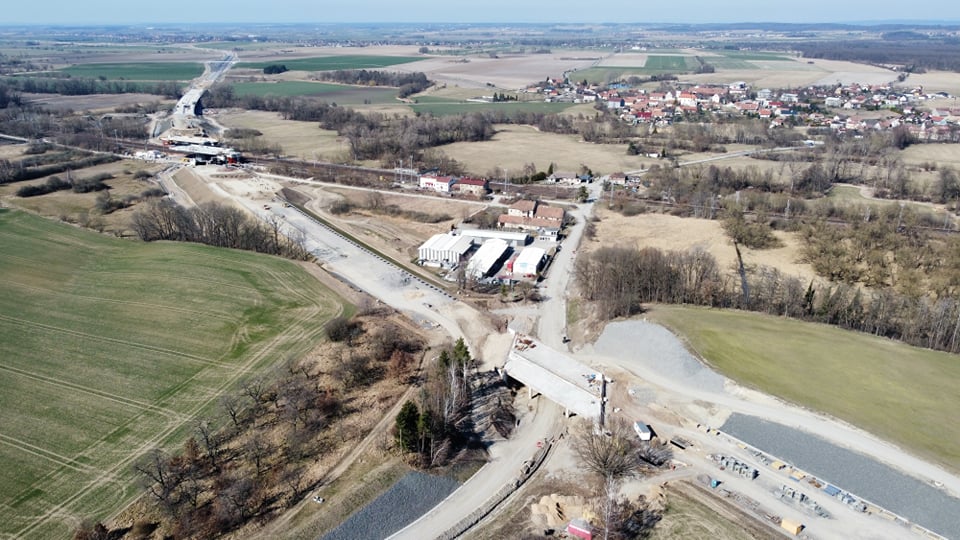 27.3.2022 Časy-Ostrov. V okolí Uherska.