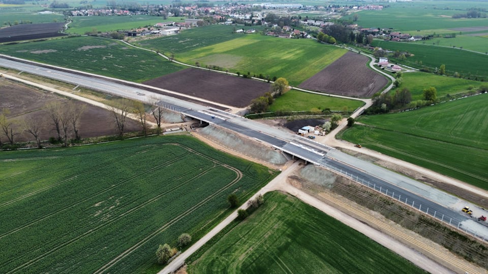 Dálnice u Dašic 1.5.2022