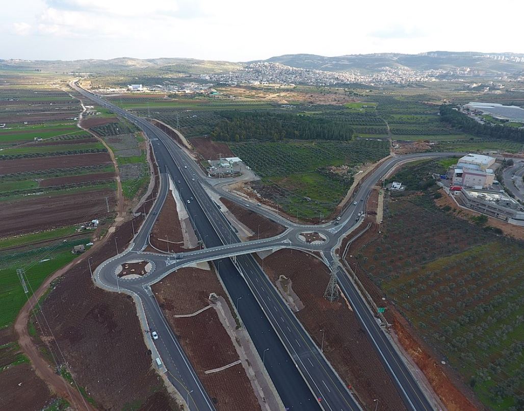 delší modernizace desítek km silnice v rámci její dualizace a zajištění upgradu křižovatek v rámci odstranění semaforů na celkem 20 km části, stav v roce 2019