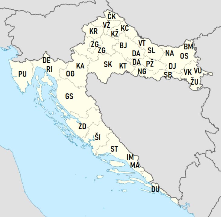 BJ – Bjelovar, Čazma, Garešnica<br />BM – Beli Manastir<br />ČK – Čakovec, Mursko Središće, Prelog<br />DA – Daruvar, Grubišno Polje, Lipik, Pakrac<br />DE – Delnice, Čabar<br />DJ – Đakovo<br />DU – Dubrovník, Korčula, Metković, Opuzen, Ploče<br />GS – Gospić, Novalja, Otočac, Senj<br />IM – Imotski<br />KA – Karlovac, Duga Resa, Slunj, Ozalj<br />KC – Koprivnica, Đurđevac<br />KR – Krapina, Donja Stubica, Klanjec, Oroslavje, Pregrada, Zabok, Zlatar<br />KT – Kutina, Novska, Popovača<br />KŽ – Križevci<br />MA – Makarska, Vrgorac<br />NA – Našice, Donji Miholjac<br />NG – Nova Gradiška<br />OG – Ogulin<br />OS – Osijek, Belišće, Valpovo<br />PU – Pula, Buje, Buzet, Labin, Novigrad, Pazin, Poreč, Rovinj, Umag, Vodnjan<br />PŽ – Požega, Kutjevo, Pleternica<br />RI – Rijeka, Bakar, Cres, Crikvenica, Kastav, Kraljevica, Krk, Mali Lošinj, Novi Vinodolski, Opatija, Rab, Vrbovsko<br />SB – Slavonski Brod<br />SK – Sisak, Glina, Hrvatska Kostajnica, Petrinja<br />SL – Slatina, Orahovica<br />ST – Split, Hvar, Komiža, Kaštela, Omiš, Sinj, Solin, Stari Grad, Supetar, Trilj, Trogir, Vis, Vrlika<br />ŠI – Šibenik, Drniš, Knin, Skradin, Vodice<br />VK – Vinkovci, Otok<br />VT – Virovitica<br />VU – Vukovar, Ilok<br />VŽ – Varaždín, Ivanec, Lepoglava, Ludbreg, Novi Marof, Varaždinske Toplice<br />ZD – Zadar, Benkovac, Biograd na Moru, Nin, Obrovac, Pag<br />ZG – Záhřeb, Dugo Selo, Ivanić Grad, Jastrebarsko, Samobor, Sesvete, Sveta Nedelja, Sveti Ivan Zelina, Velika Gorica, Vrbovec, Zaprešić<br />ŽU – Županja