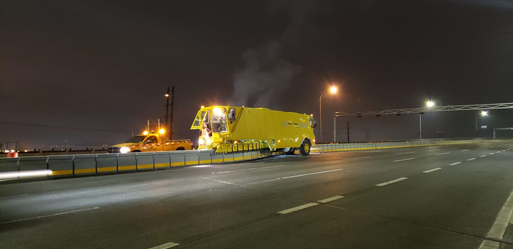zipper-truck-training-1024x498.jpg
