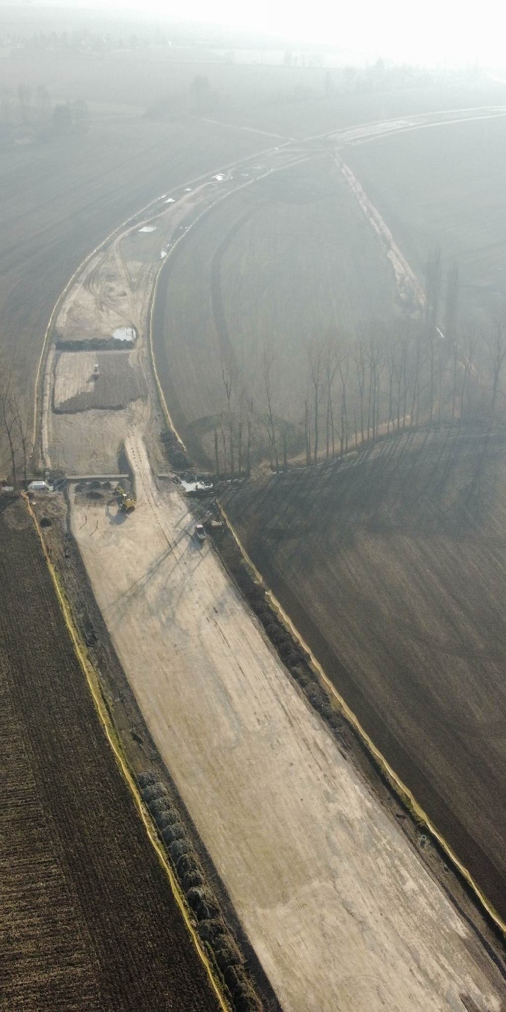 Obchvat/přivaděč k D35-Dašice.Stav 3/2023