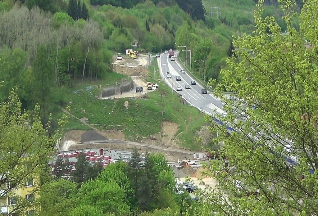 R1.jpg