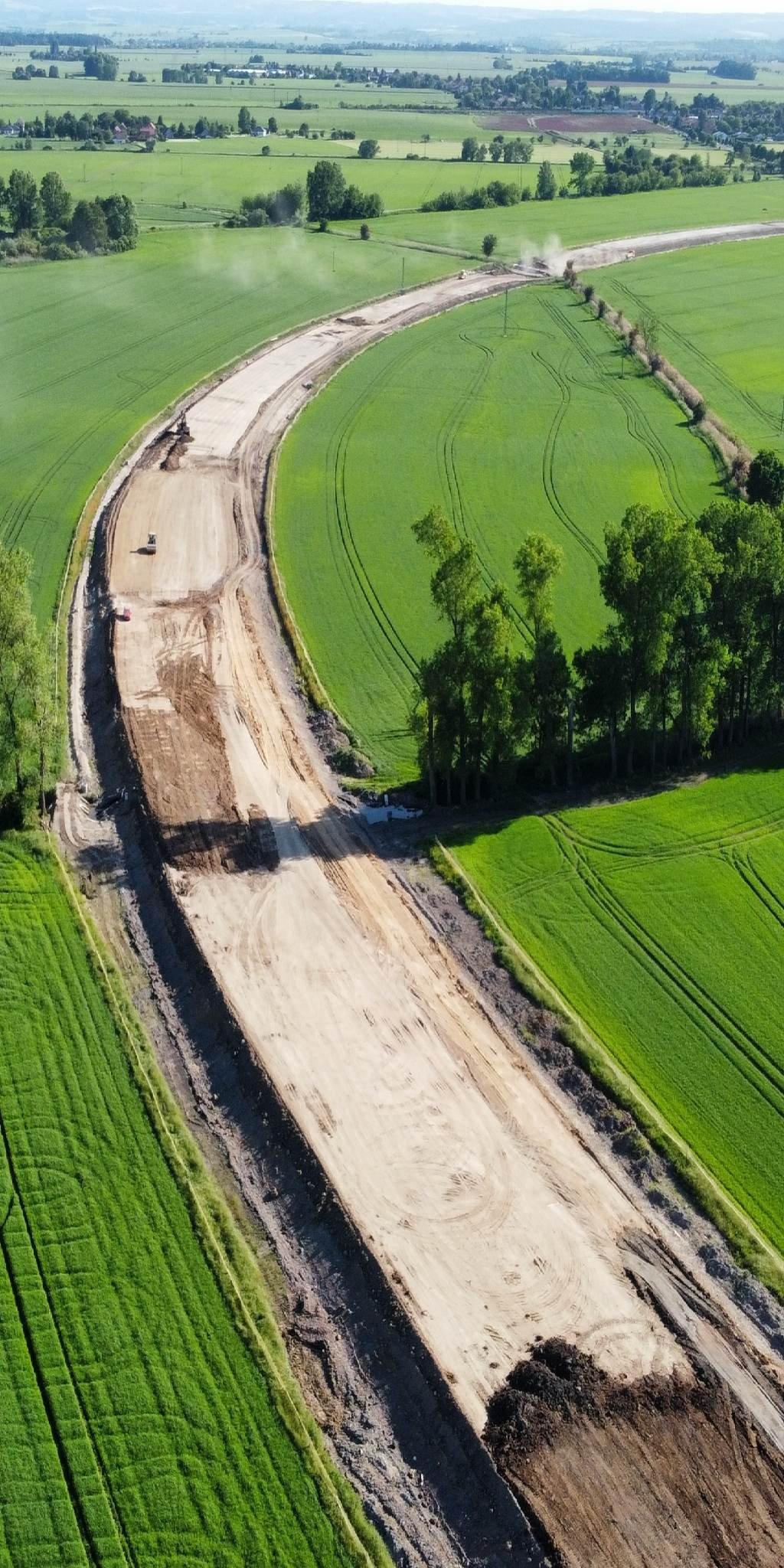 Obchvat/přivaděč k D35-Dašice.Stav 30.5.2023