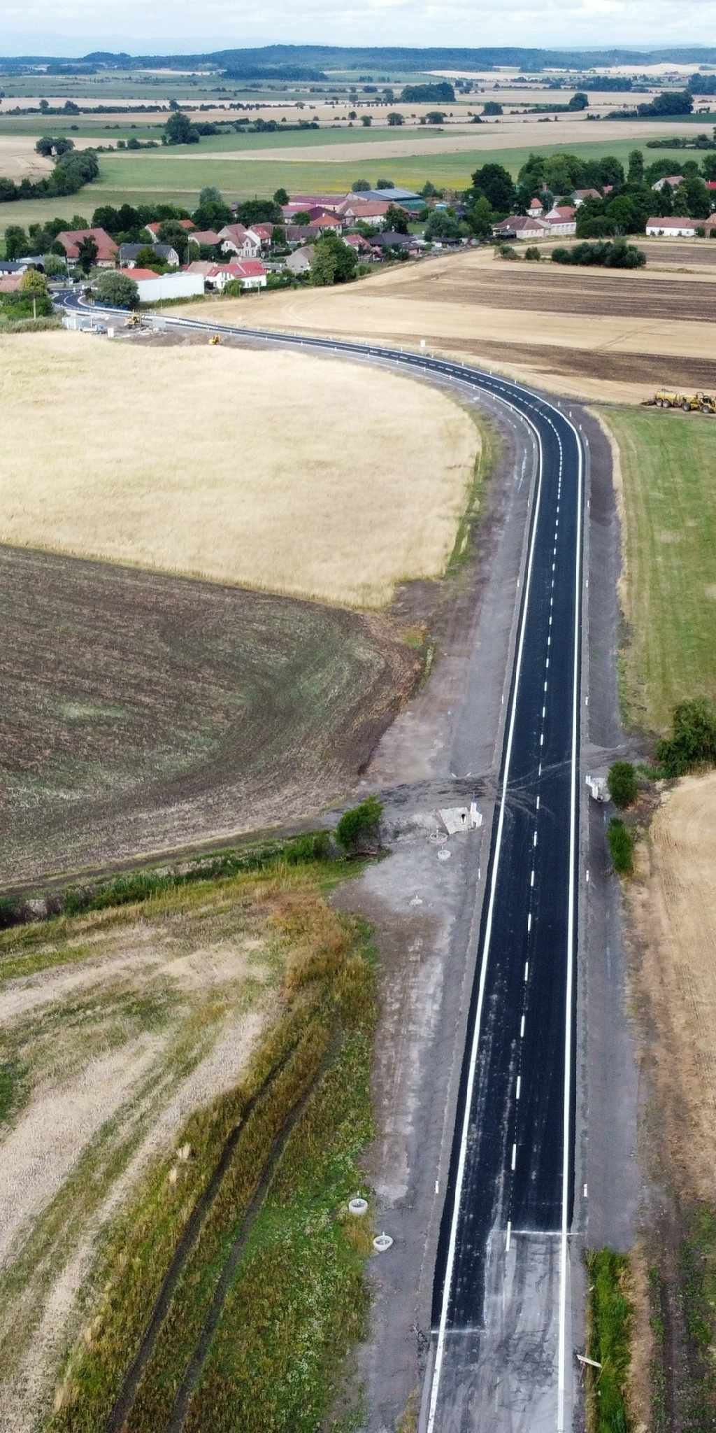 Přivaděč Dolní Roveň,Komárov -> MUK Dašice Stav 30.7.2023 Několik dní do otevření.