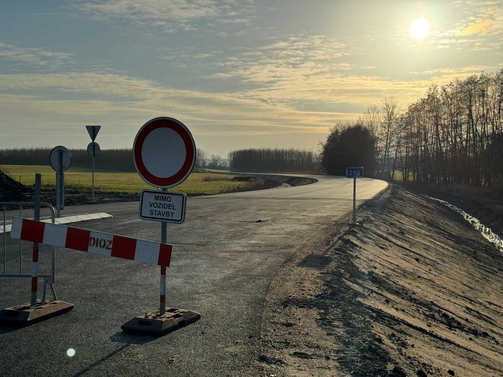 Směr k D35 (kolem Rokytna).