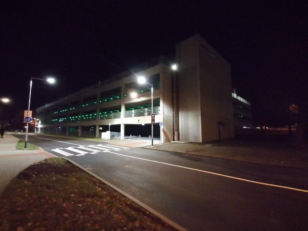 Parkovací dům ČB 1.jpg