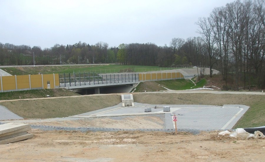 Retenční nádrž a přemostění Starohodějovického potoka