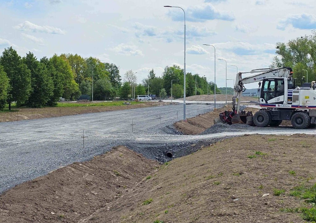 OK s III/48018 směr Skotnice