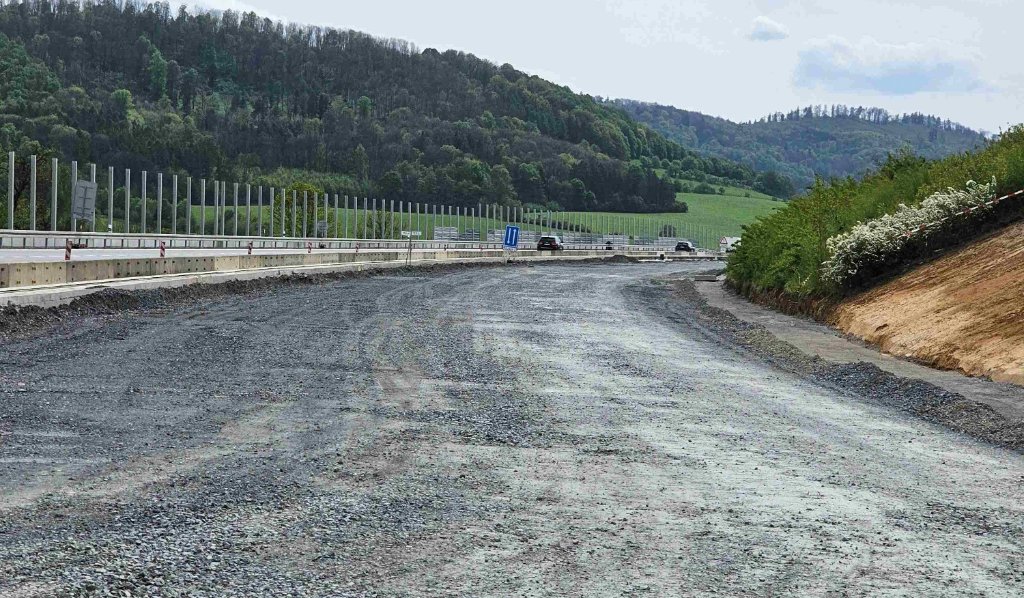 LJP za Moto centrem Dacia směr Bělotín