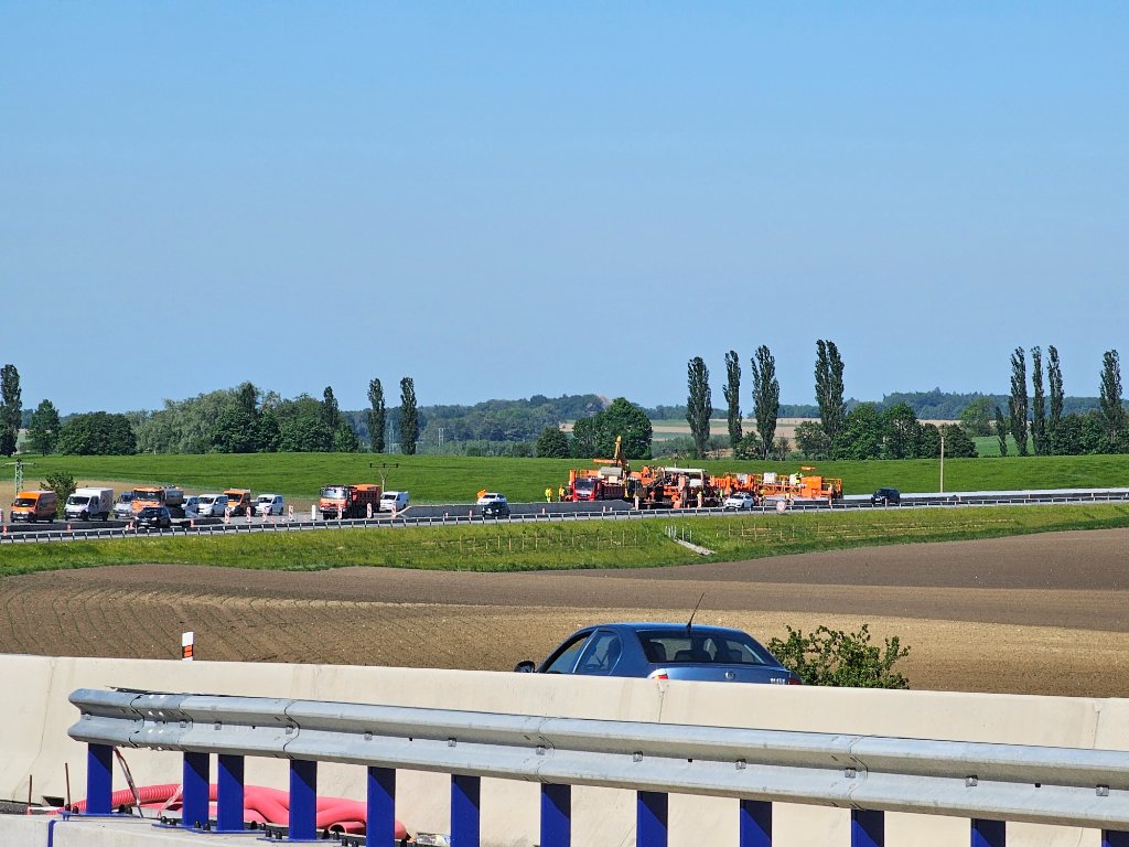 Pohled z mostu č. 1 na blížící se Finišer