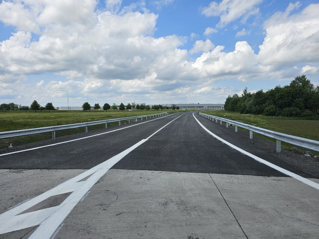 Foto z OK s II/464 směr Mošnov