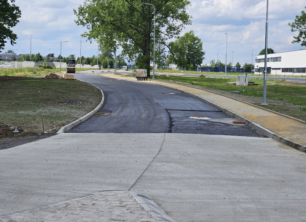 Foto z OK Mošnov-střed směr průmyslová zóna