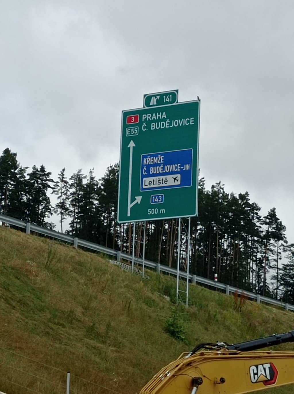 af541411-33f5-412d-a222-18f0460b4a01.jpeg
