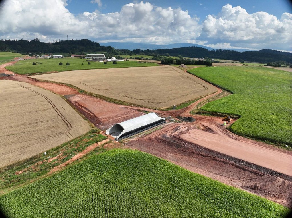 obchvat 24.7.2024 druhý přesýpaný most.jpg