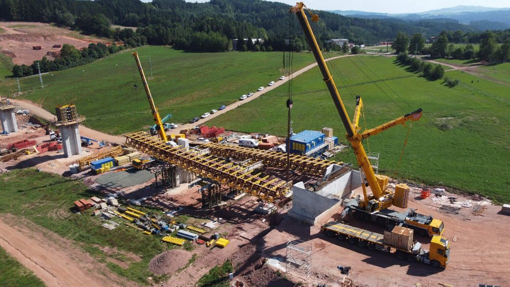 obchvat  usazování skruže.jpg