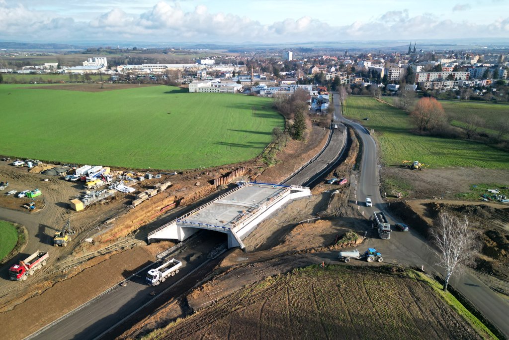 Most přes III/30532