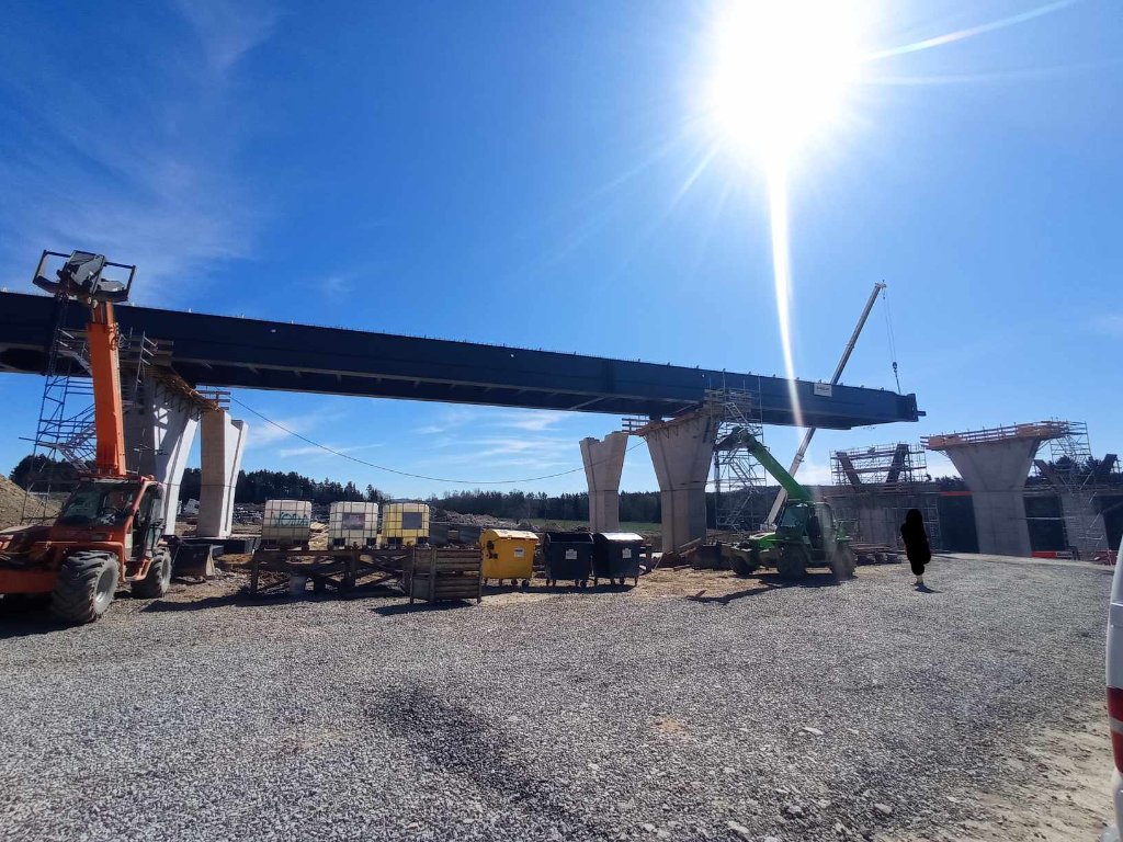 490798120_668203299186907_4792142865604554337_n (1).jpg