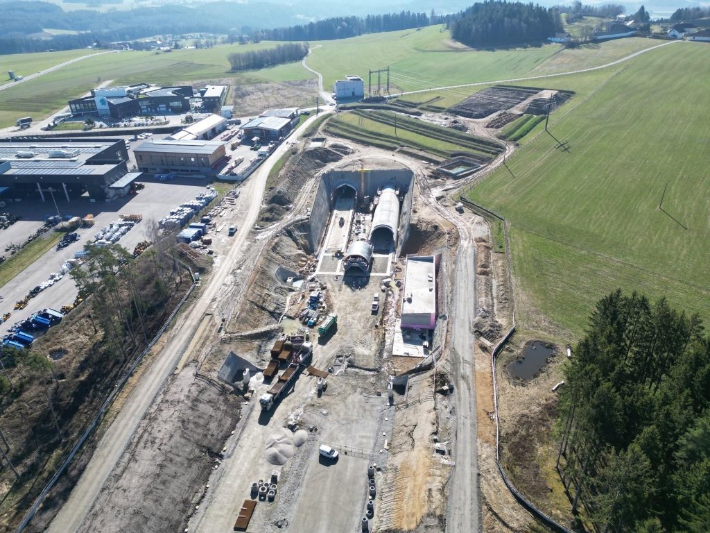 Tunnel Vierzen Nord 001-modified.jpg