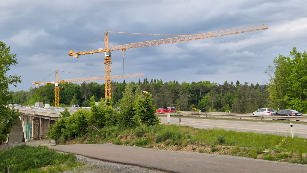 20250518 JV-strana pohled ku Praze.jpg