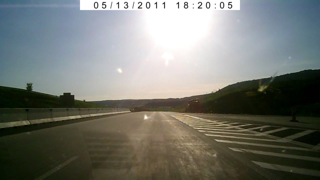 DR181847.AVI_snapshot_01.17_[2011.05.14_00.13.31].jpg