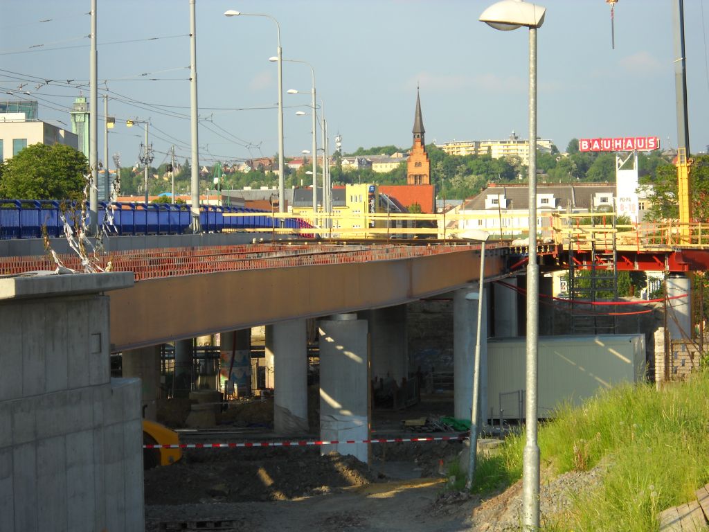 pod mostem Českobratrská