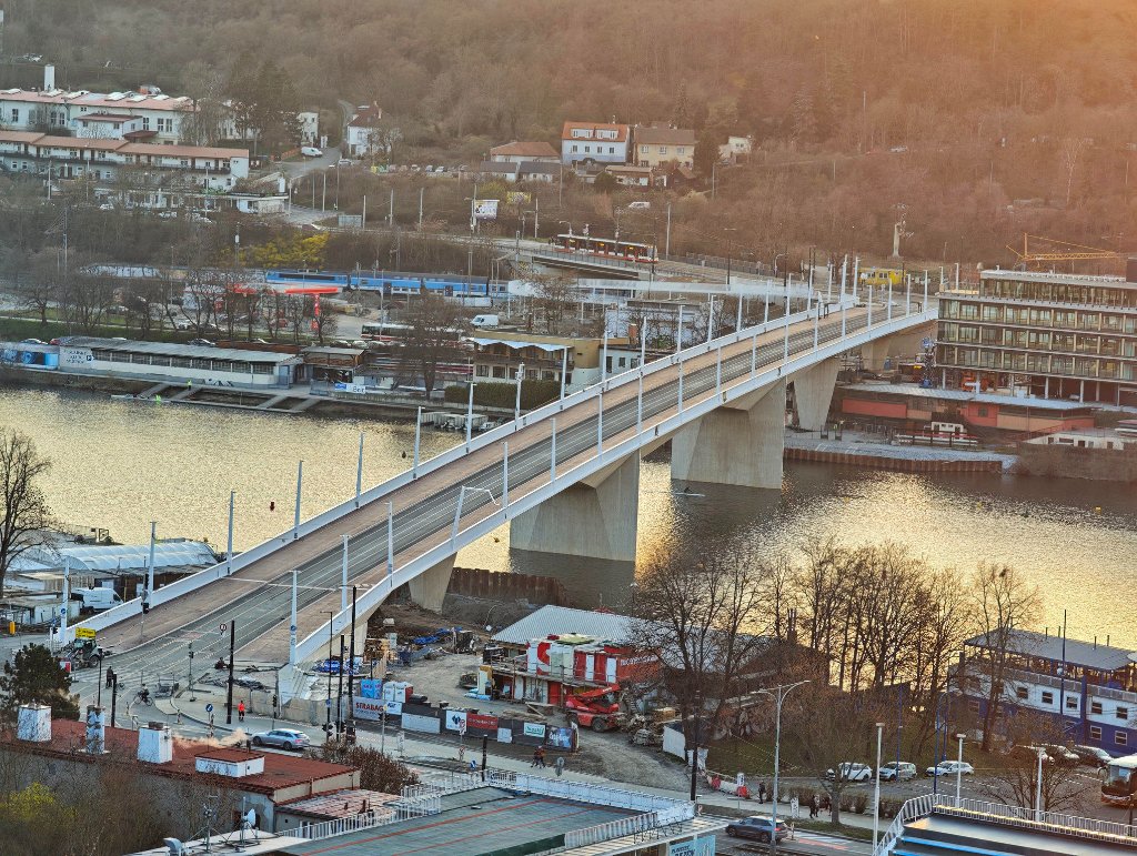 Dvorecký most 19.03.2026.jpg