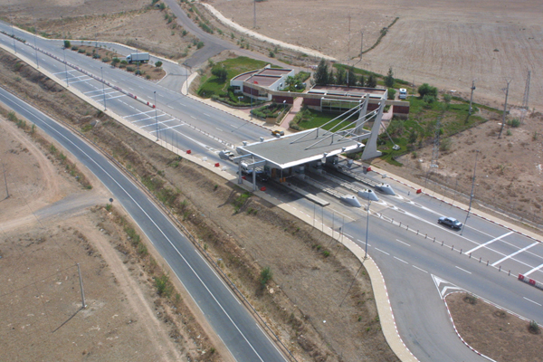 C-J_01.jpg