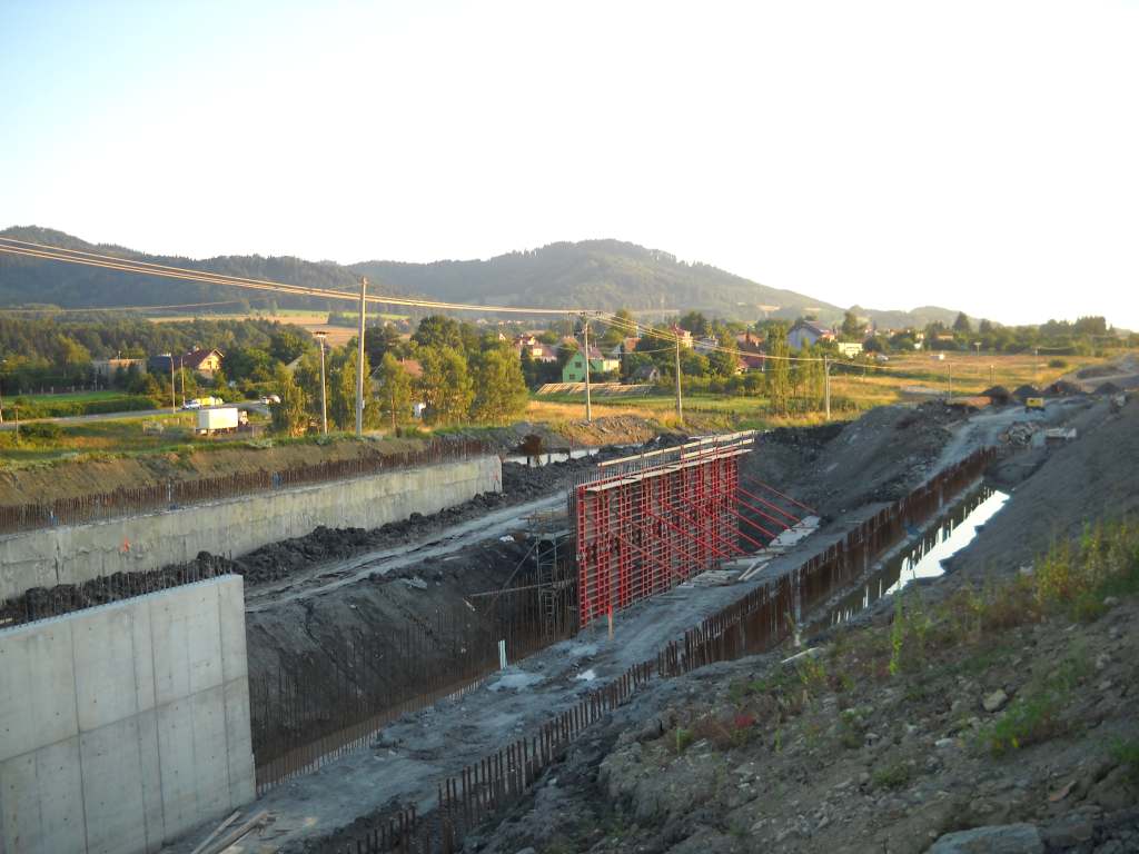 tunel směrem západ