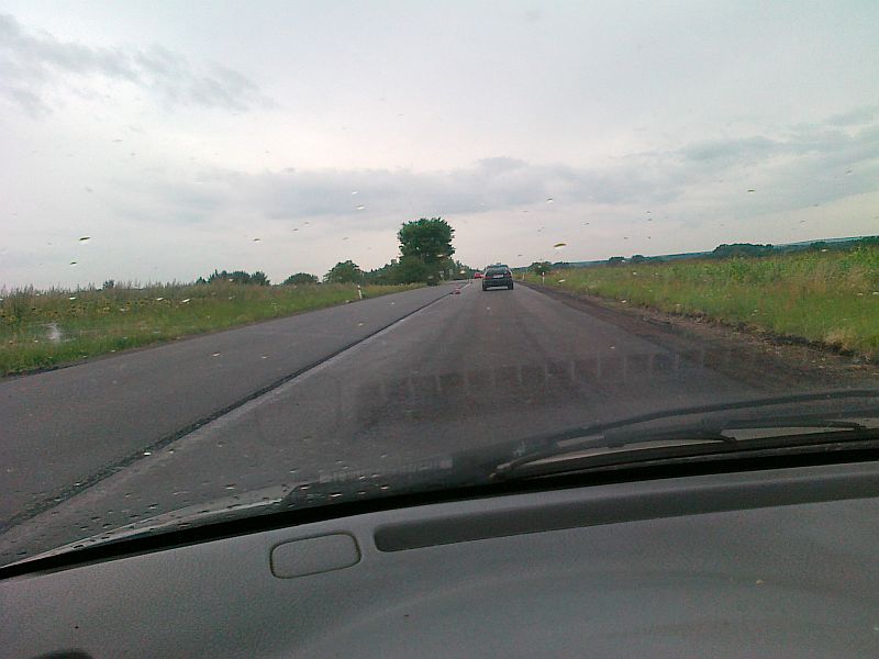 směr do Pardubic už má nový povrch, jezdí se ale ještě kyvadlově druhé polovině