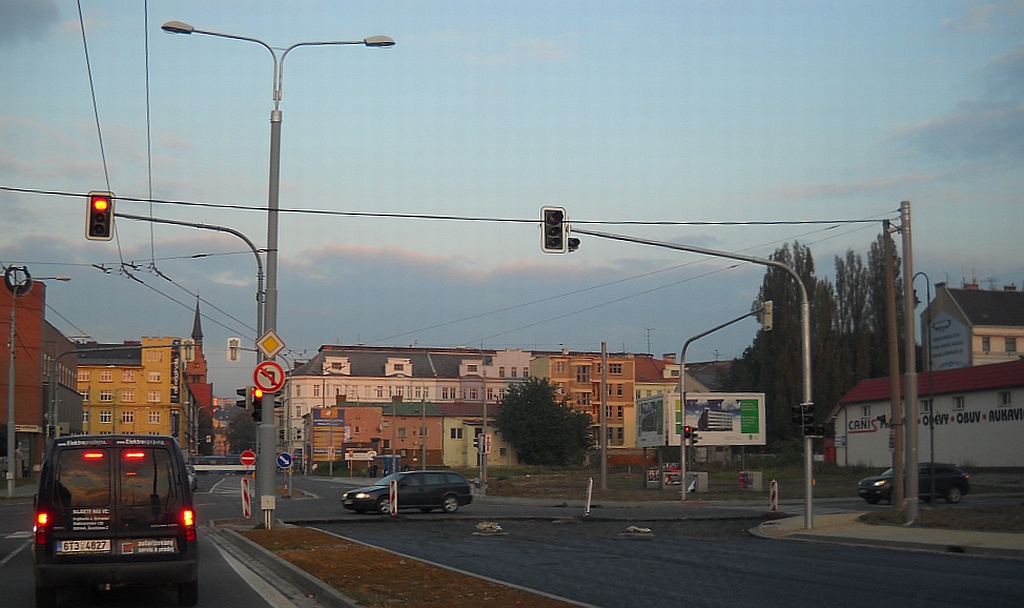 nové semafory Českobratrská x Poděbradova