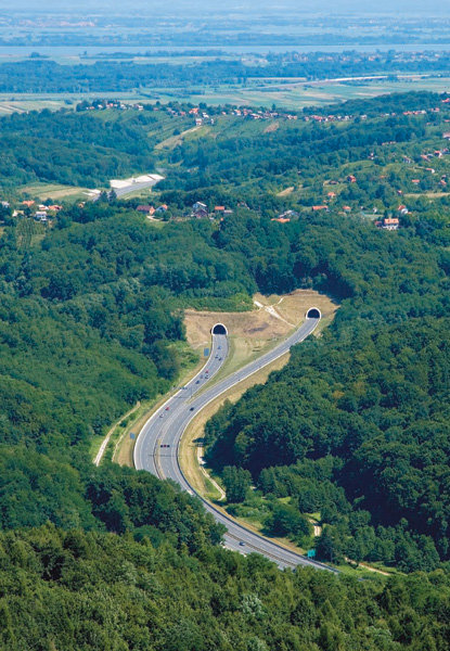 tunel Vrtlinovec; nejdelší na celé dálnici, má 600m