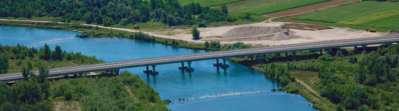 most Drava; nejdelší na celé dálnici, má 508m