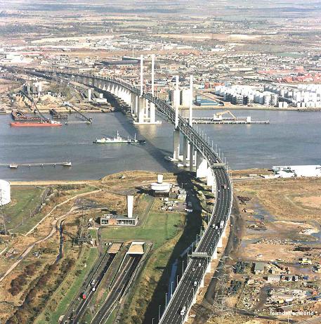 queen Elizabeth bridge2.JPG