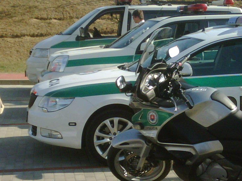 policejní vozy v SSUR Selenec zde mají své pevné místo: dodávka pro dopravní nehody, policejní motorka, terénní automobil a výkonnější osobní automobil