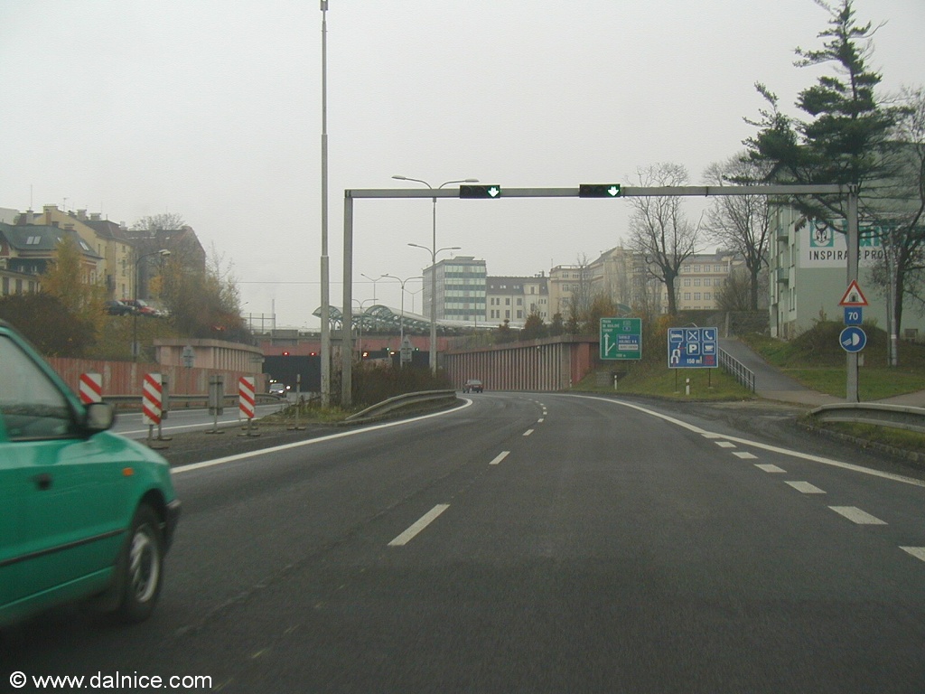 000194_r35_lib_tunel_hq.jpg