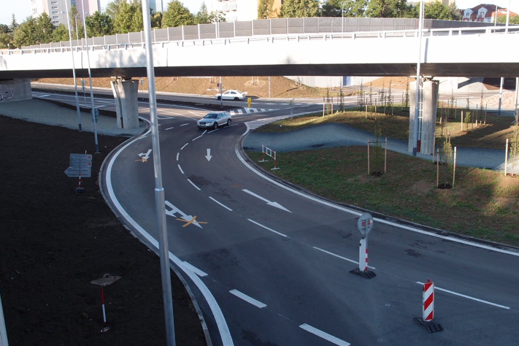 S6061157.jpg