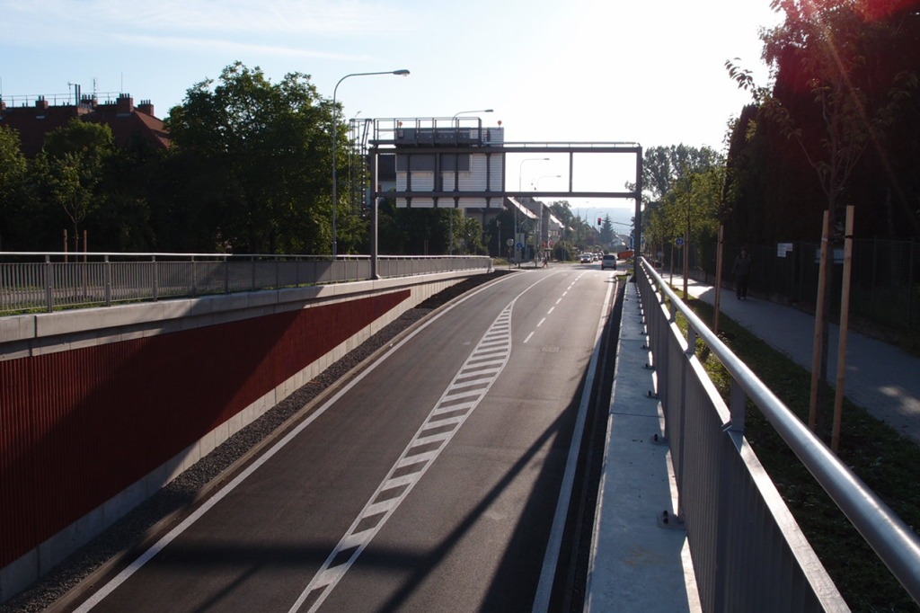 S6061158.jpg